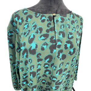 Ava Viv Animal Print Blouse Womens Size 2X Green Bright‎ Oversized Flowy Button